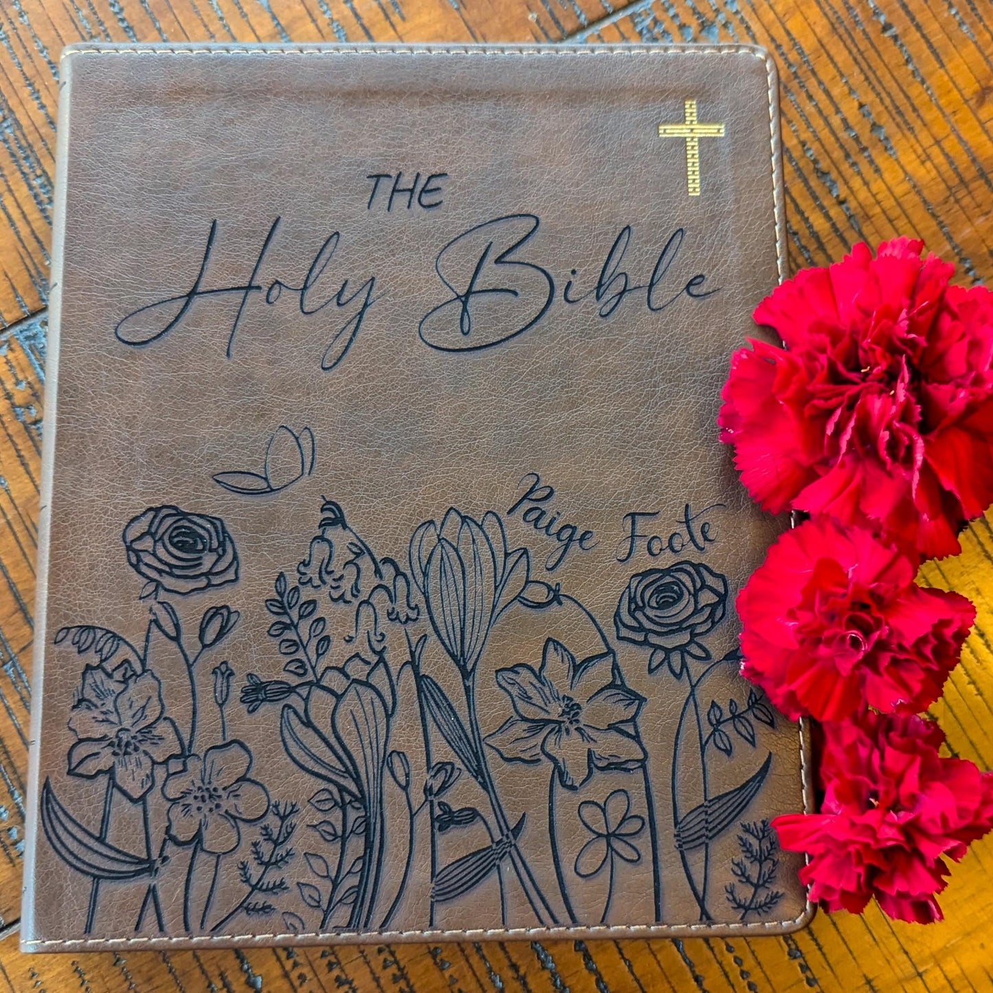 Personalized NIV Journaling Bible | New International Version | Custom Engraved Name | Easy-to-read Study Bible | Flowers Christian Gift