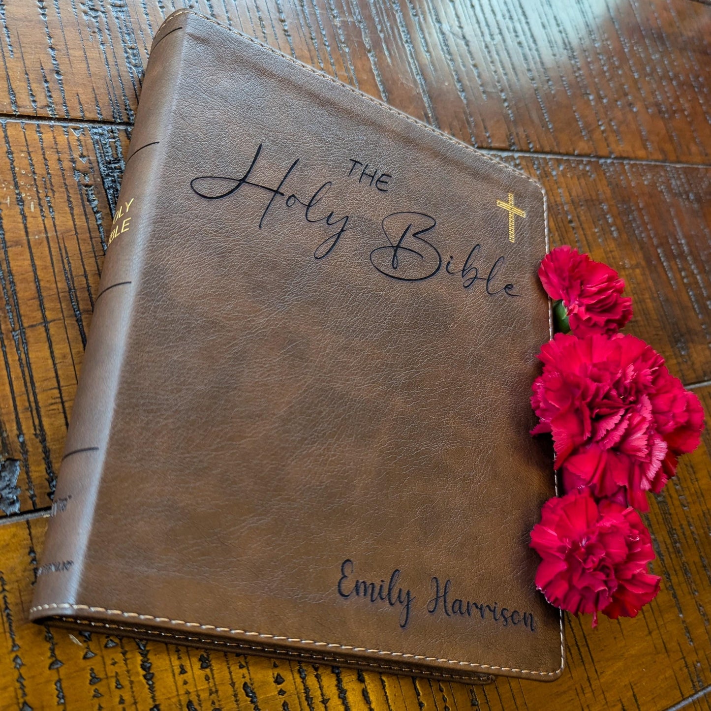 Personalized NIV Journaling Bible | New International Version | Custom Engraved Name | Easy-to-read Study Bible | Christian Gift