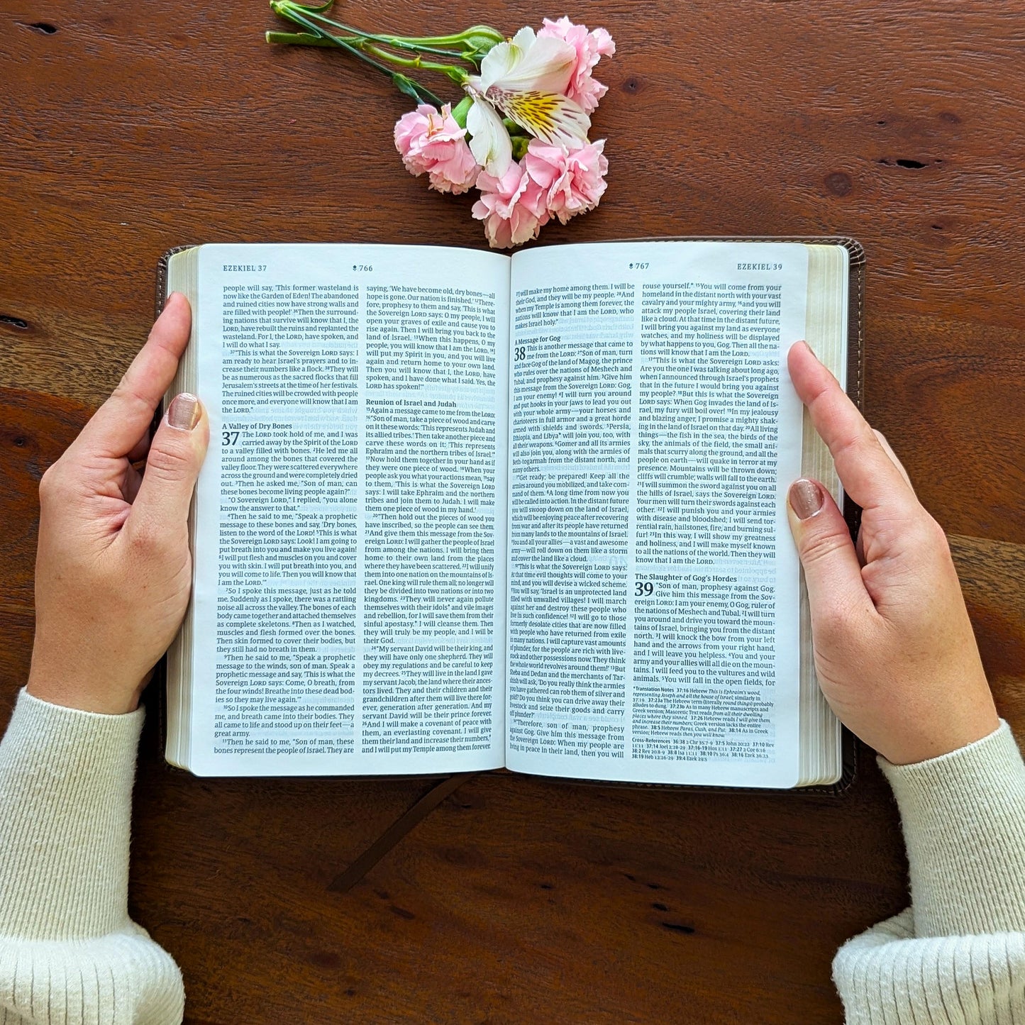 Personalized NLT Thinline Bible | Custom Engraved Name | New Living Translation | Reference Bible | Wedding Gift