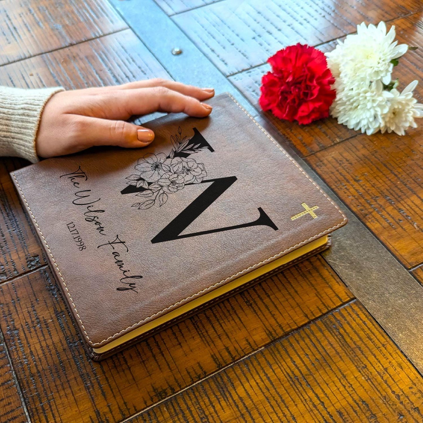 Personalized NIV Journaling Bible | New International Version | Custom Engraved Name | Easy-to-read Study Bible | Family Christian Gift